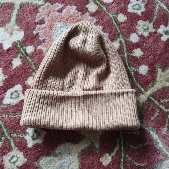 MAIN CHARACTER Aritzia Camel Beige Loose Hat - Picture 1 of 3